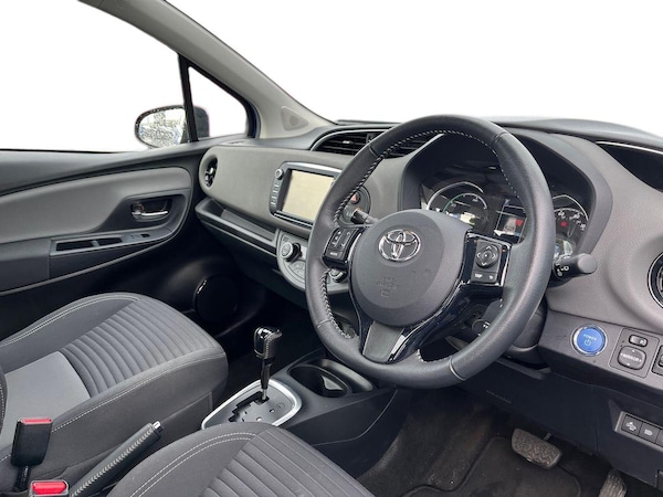 Used Toyota Yaris 2020 for sale - 76268261: Photo 15