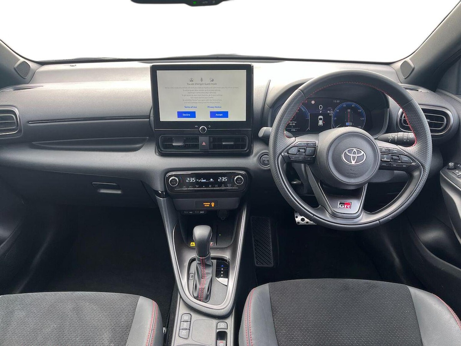 Used Toyota Yaris 2025 for sale - 78004647: Photo 8