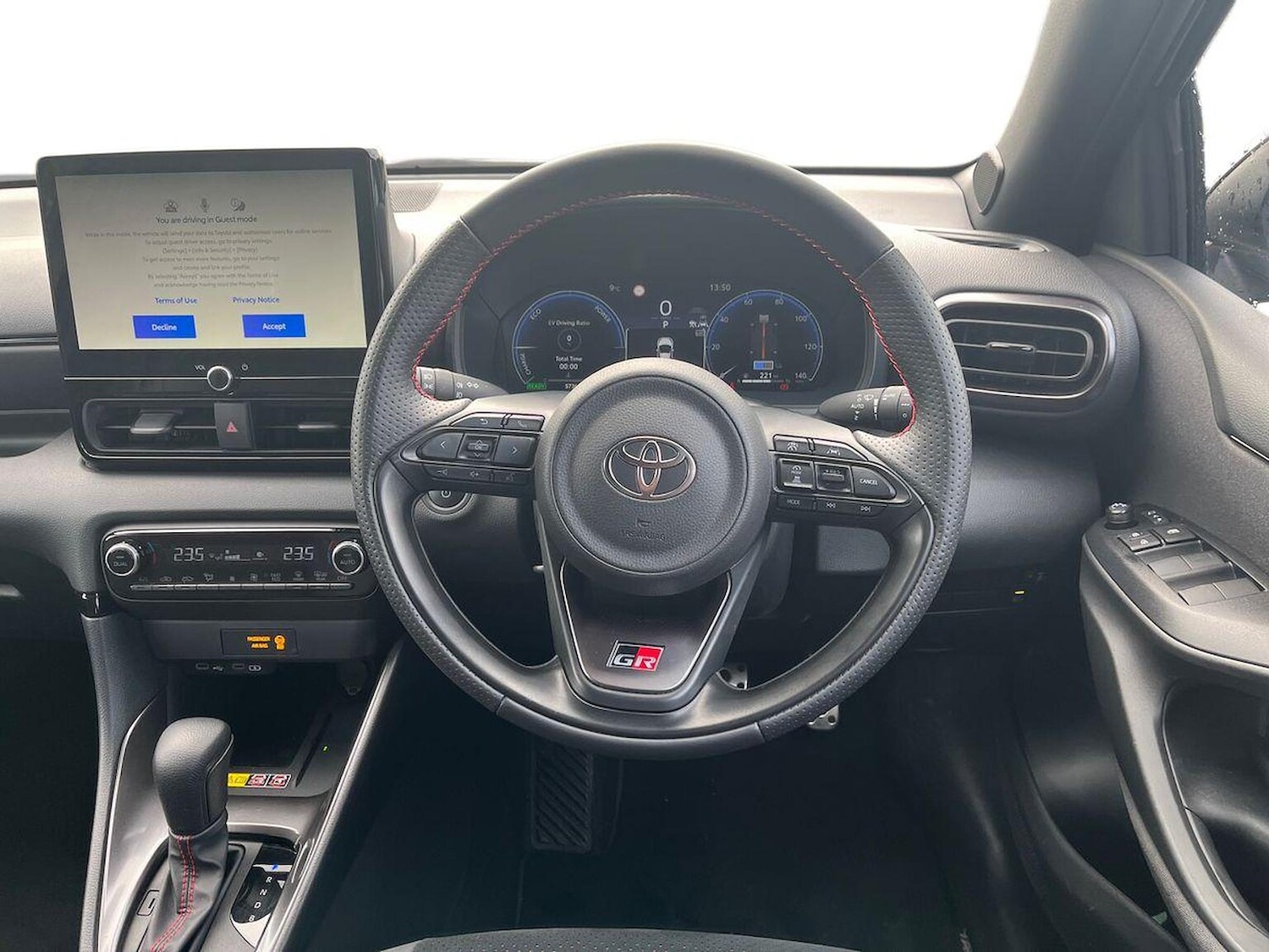 Used Toyota Yaris 2025 for sale - 78004647: Photo 9