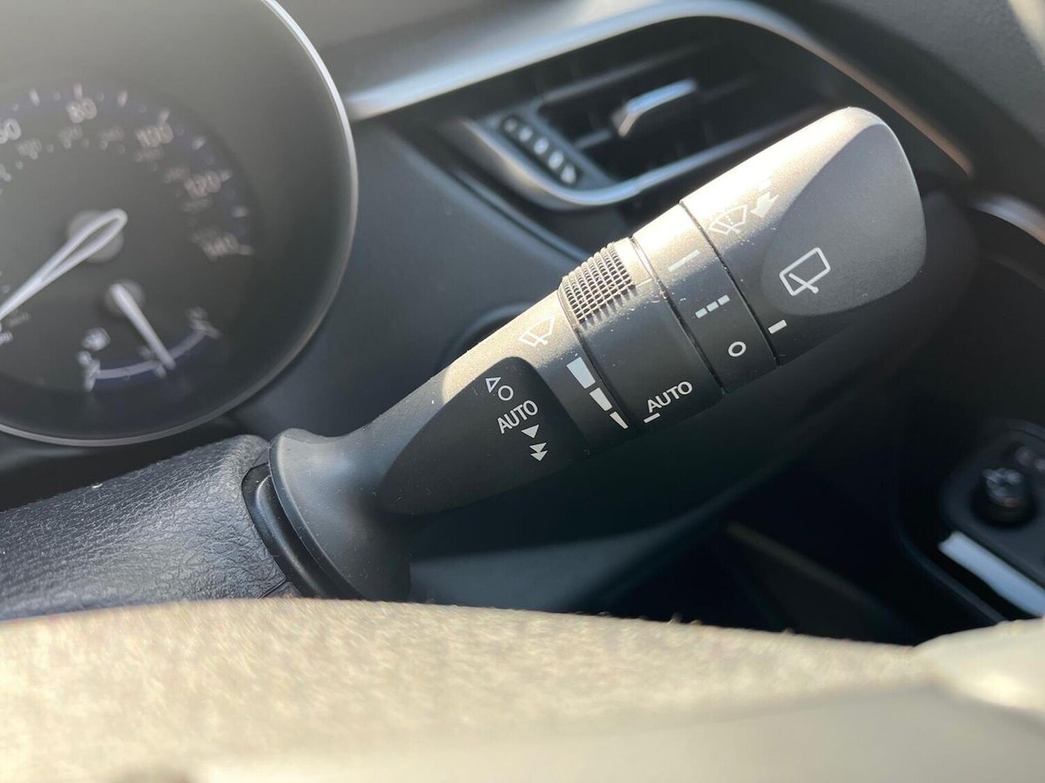 Used Toyota C-HR 2022 for sale - 78193037: Photo 30