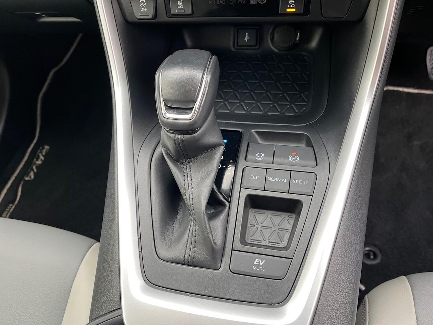 Used Toyota RAV4 2022 for sale - 76490713: Photo 13