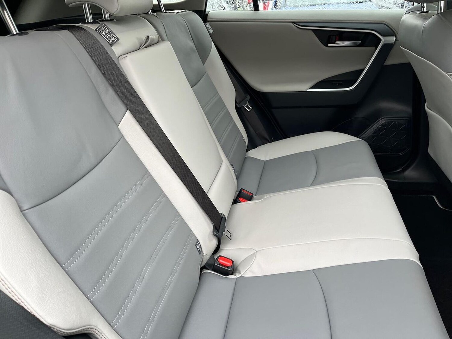 Used Toyota RAV4 2022 for sale - 76490713: Photo 16