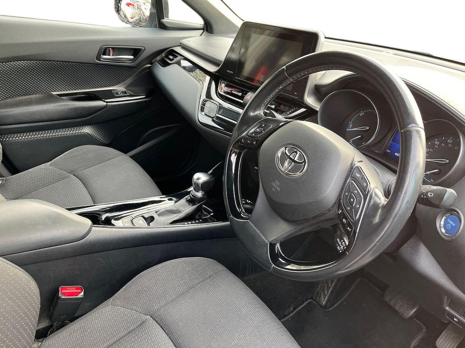 Used Toyota C-HR 2018 for sale - 76353628: Photo 15