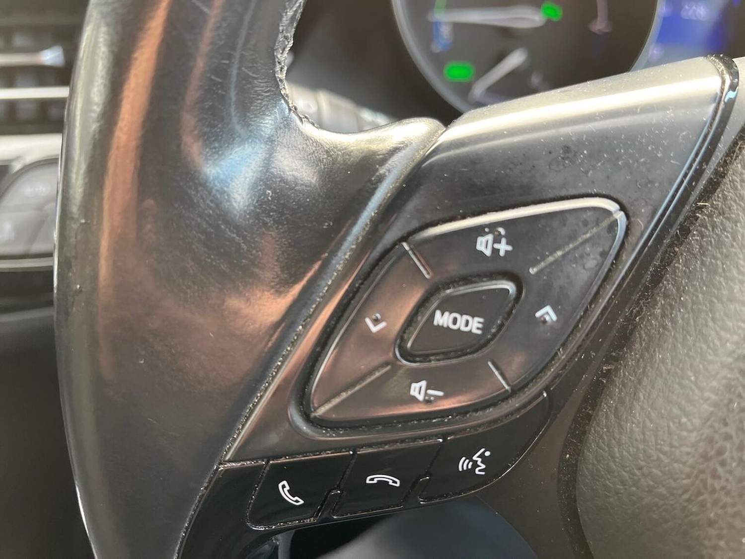 Used Toyota C-HR 2018 for sale - 76353628: Photo 27