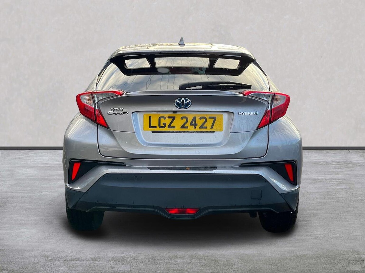 Used Toyota C-HR 2018 for sale - 76353628: Photo 4