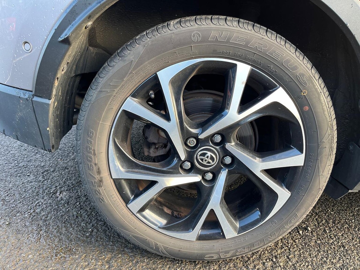 Used Toyota C-HR 2018 for sale - 76353628: Photo 6
