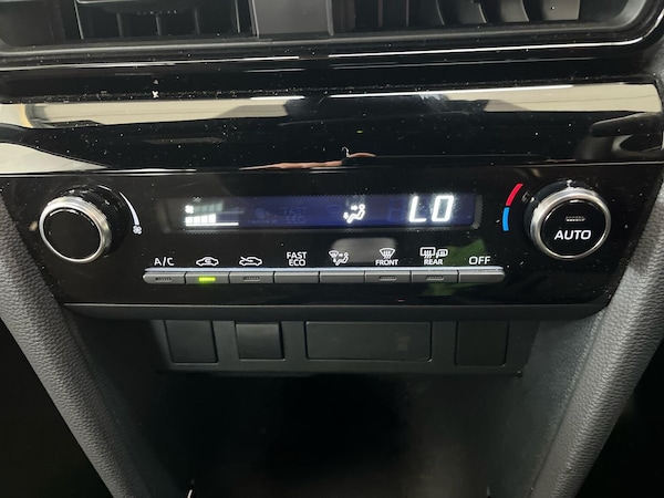 Used Toyota Yaris Cross 2024 for sale - 75490937: Photo 12