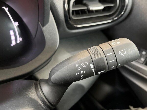 Used Toyota Yaris Cross 2024 for sale - 75490937: Photo 27