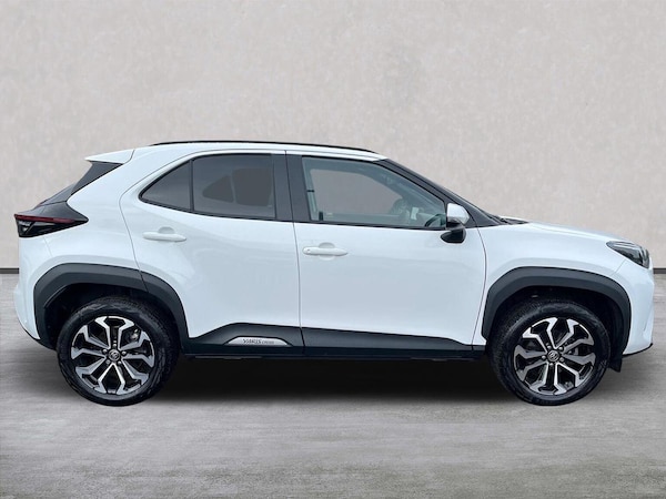 Used Toyota Yaris Cross 2024 for sale - 75490937: Photo 3