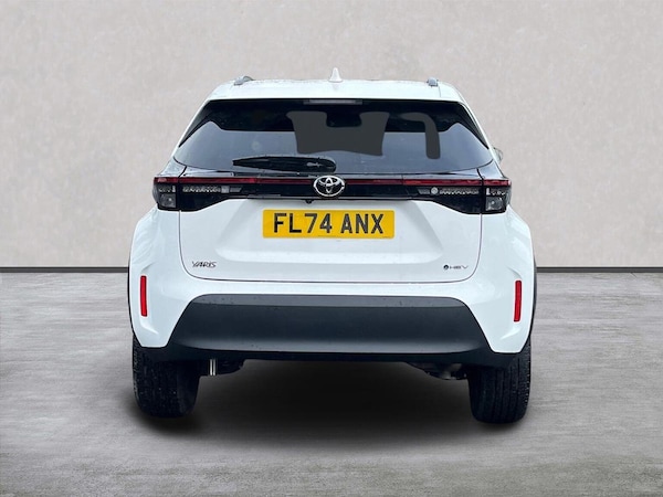 Used Toyota Yaris Cross 2024 for sale - 75490937: Photo 4
