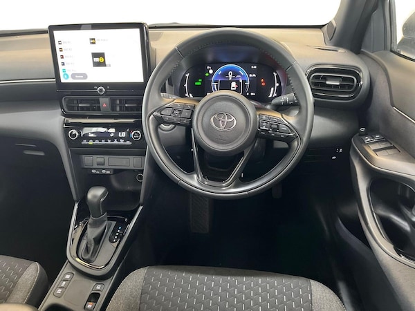 Used Toyota Yaris Cross 2024 for sale - 75490937: Photo 9