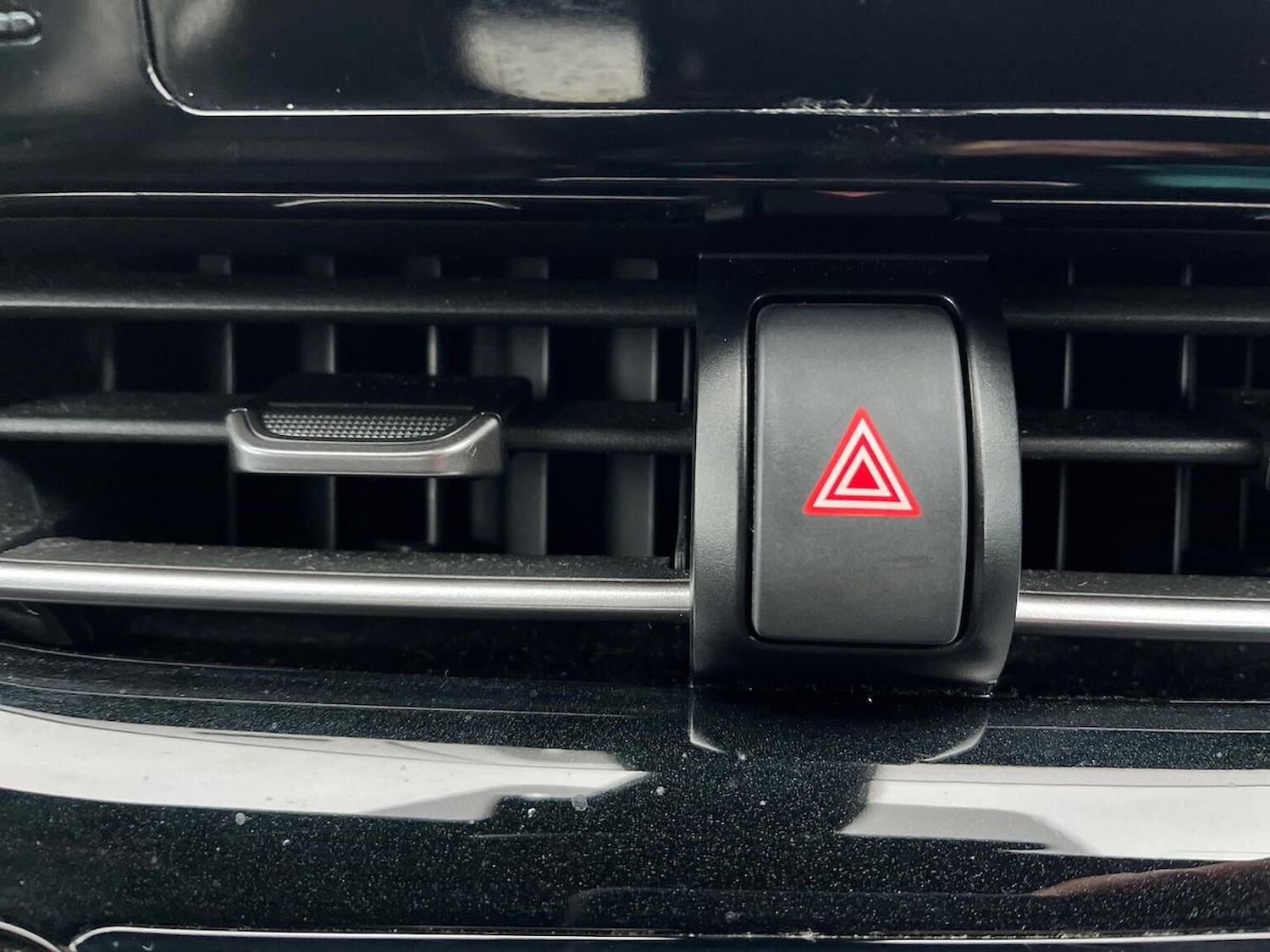 Used Toyota C-HR 2017 for sale - 76770010: Photo 22