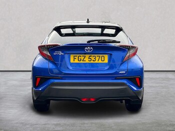 Used Toyota C-HR 2017 for sale - 76770010: Photo