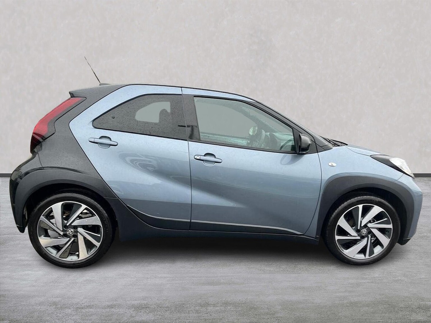 Used Toyota Aygo X 2025 for sale - 76807546: Photo 3