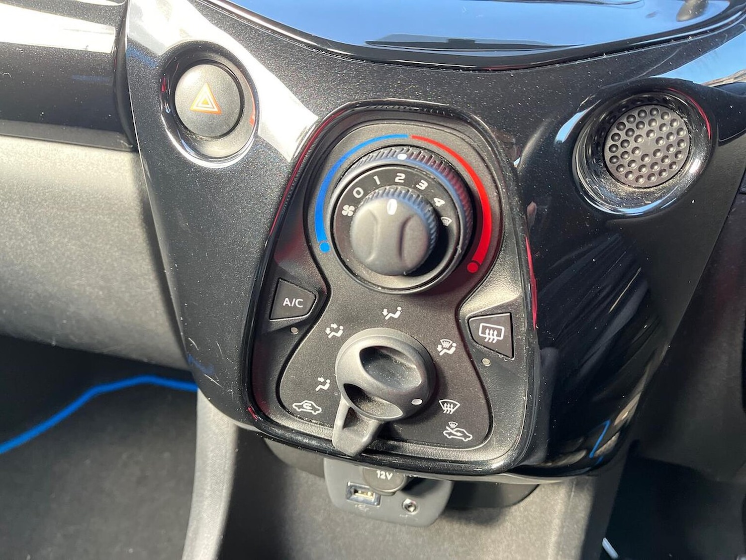 Used Toyota AYGO 2015 for sale - 78193028: Photo 14