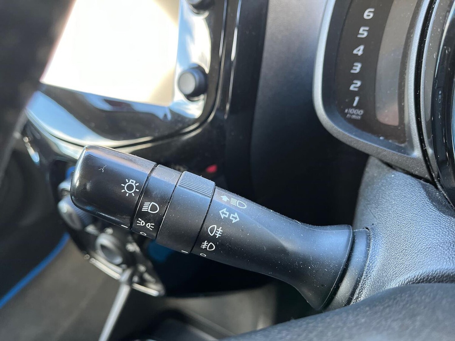 Used Toyota AYGO 2015 for sale - 78193028: Photo 30