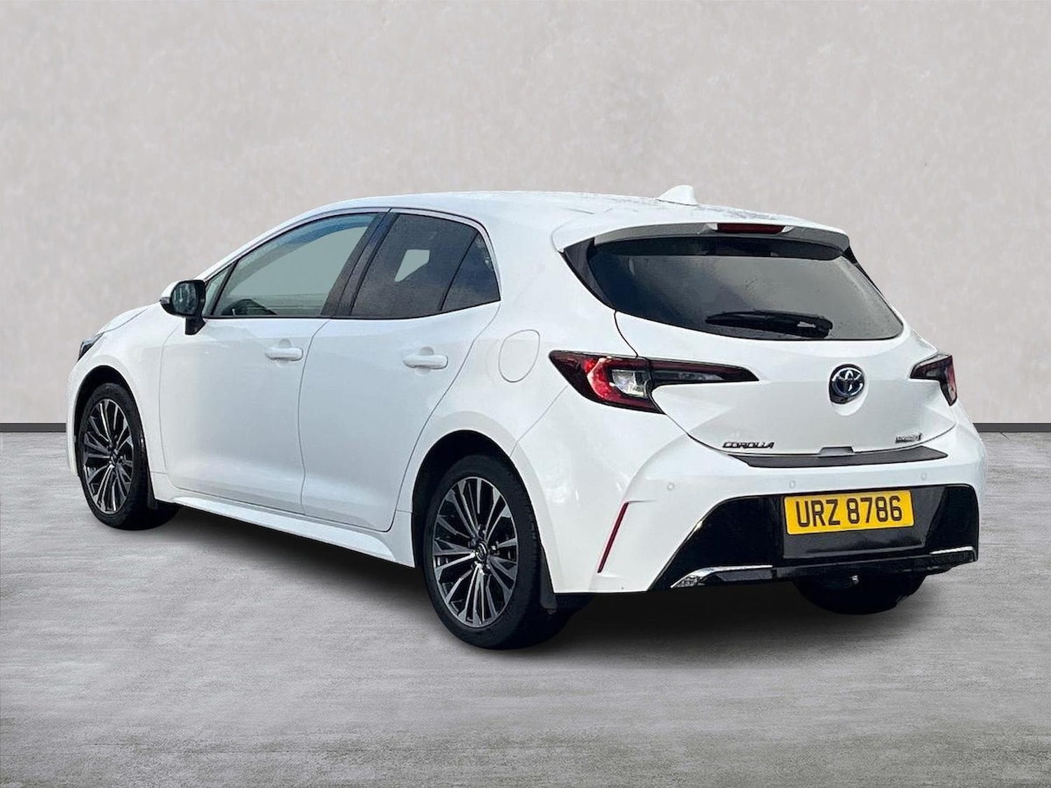 Used Toyota Corolla 2023 for sale - 76490709: Photo 2