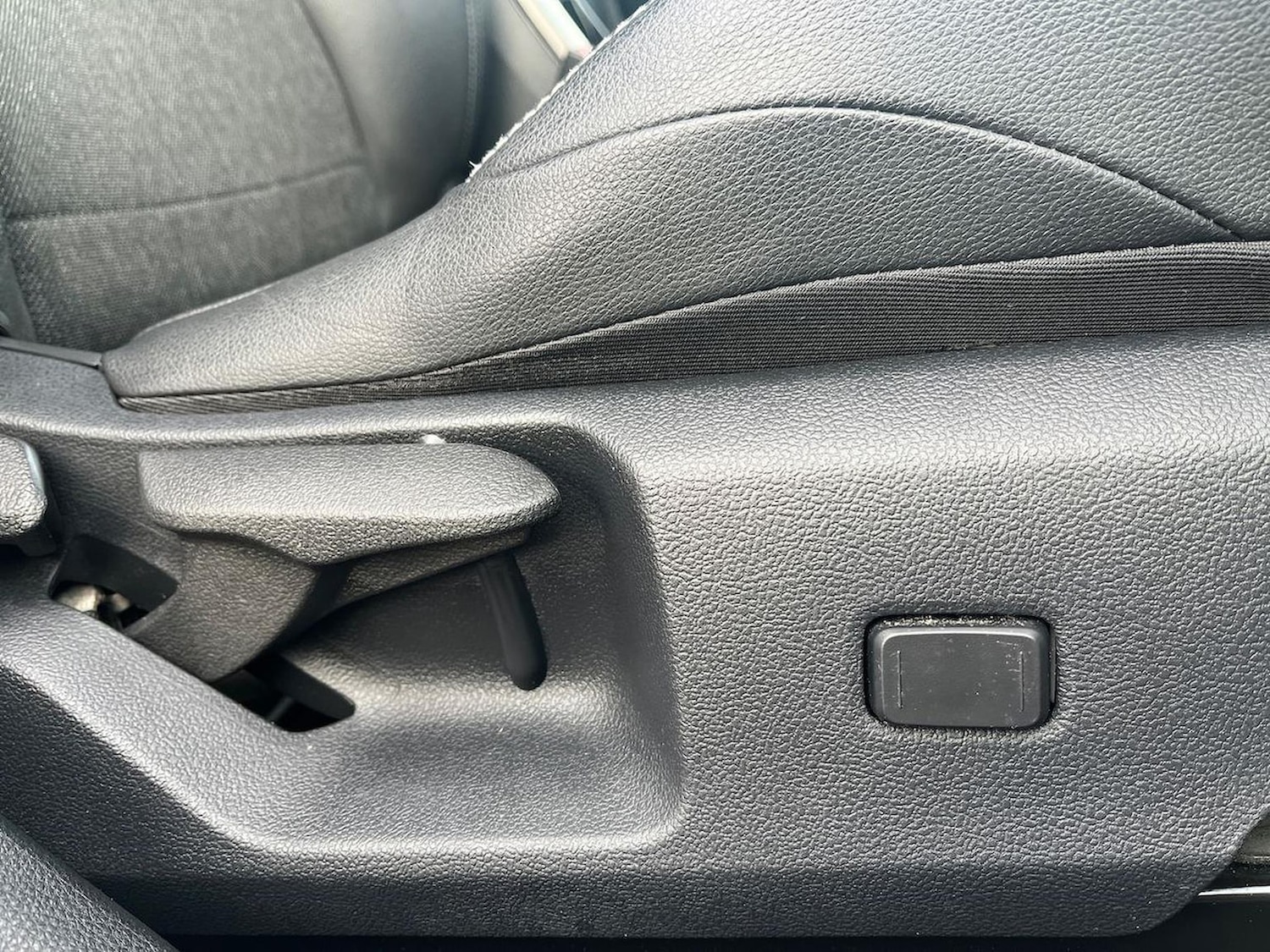 Used Toyota Corolla 2023 for sale - 76490709: Photo 30