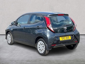 Used Toyota AYGO 2021 for sale - 75598944: Photo