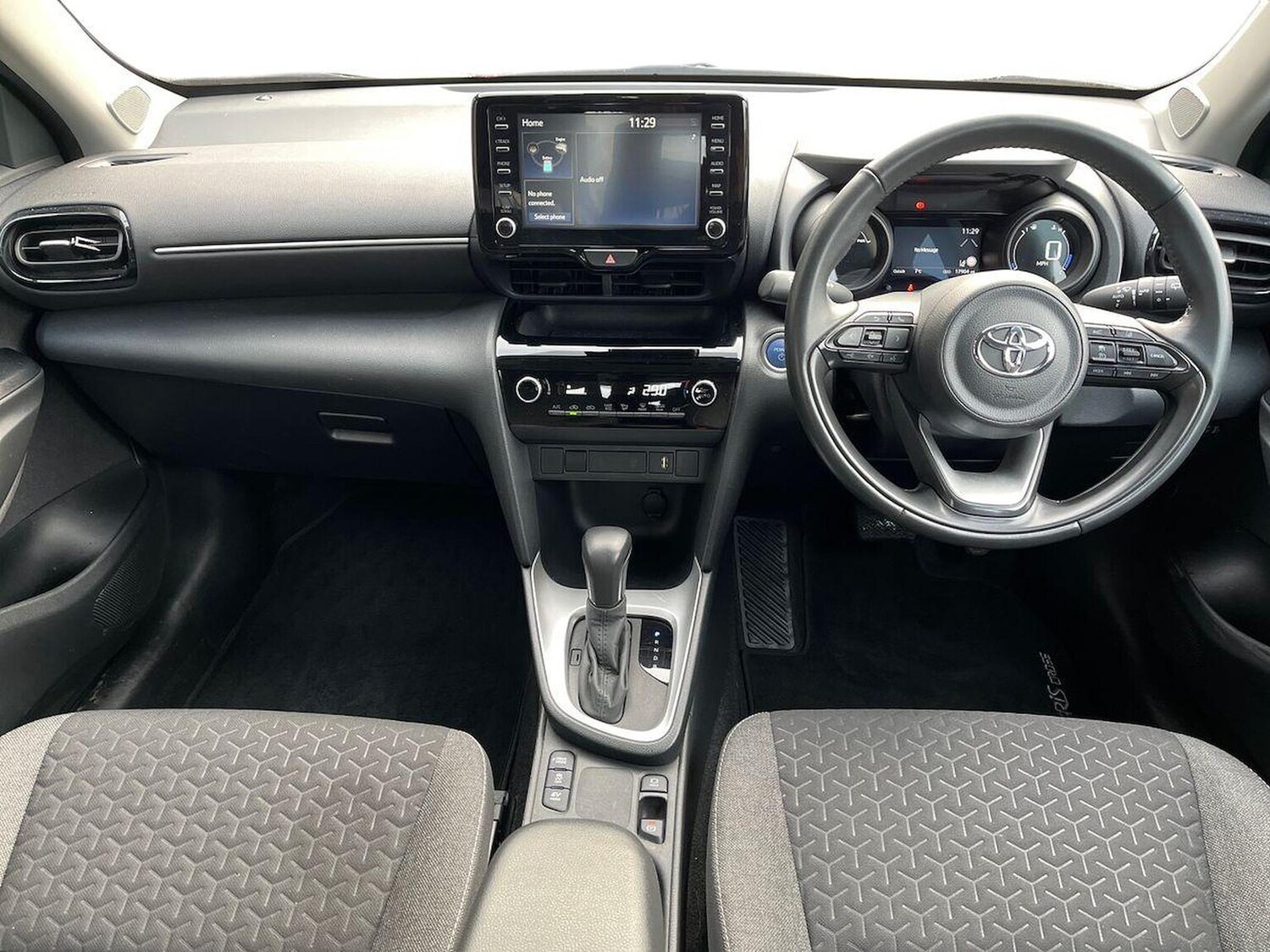 Used Toyota Yaris Cross 2024 for sale - 76532478: Photo 8