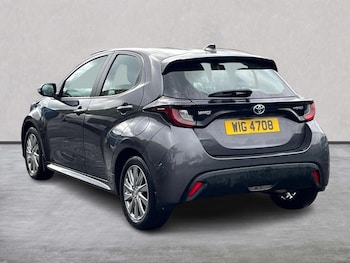 Used Toyota Yaris 2022 for sale - 79432096: Photo