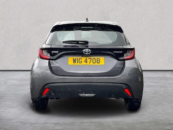 Used Toyota Yaris 2022 for sale - 79432096: Photo