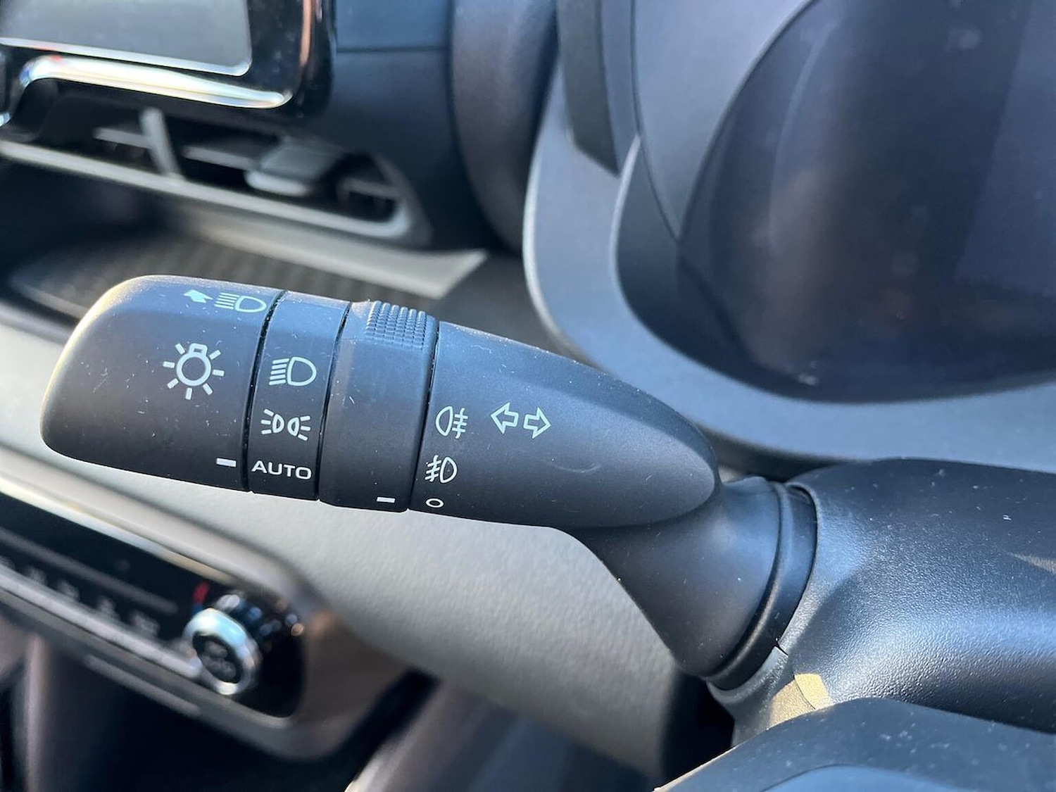 Used Toyota Yaris 2024 for sale - 77984039: Photo 28