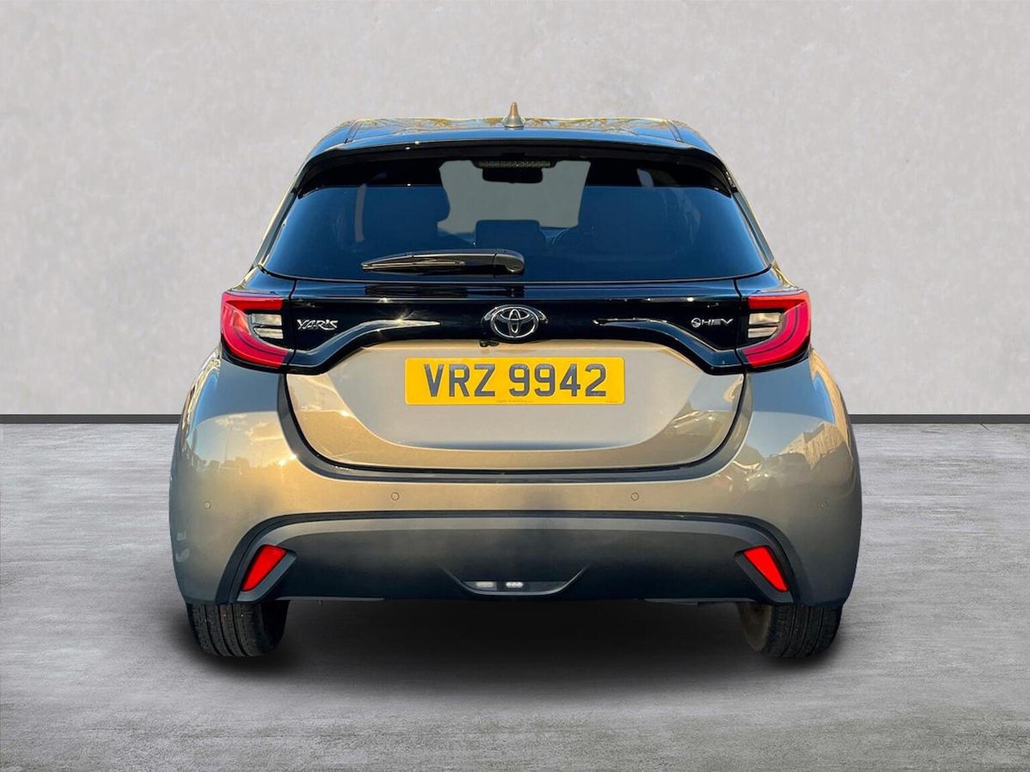 Used Toyota Yaris 2024 for sale - 77984039: Photo 4