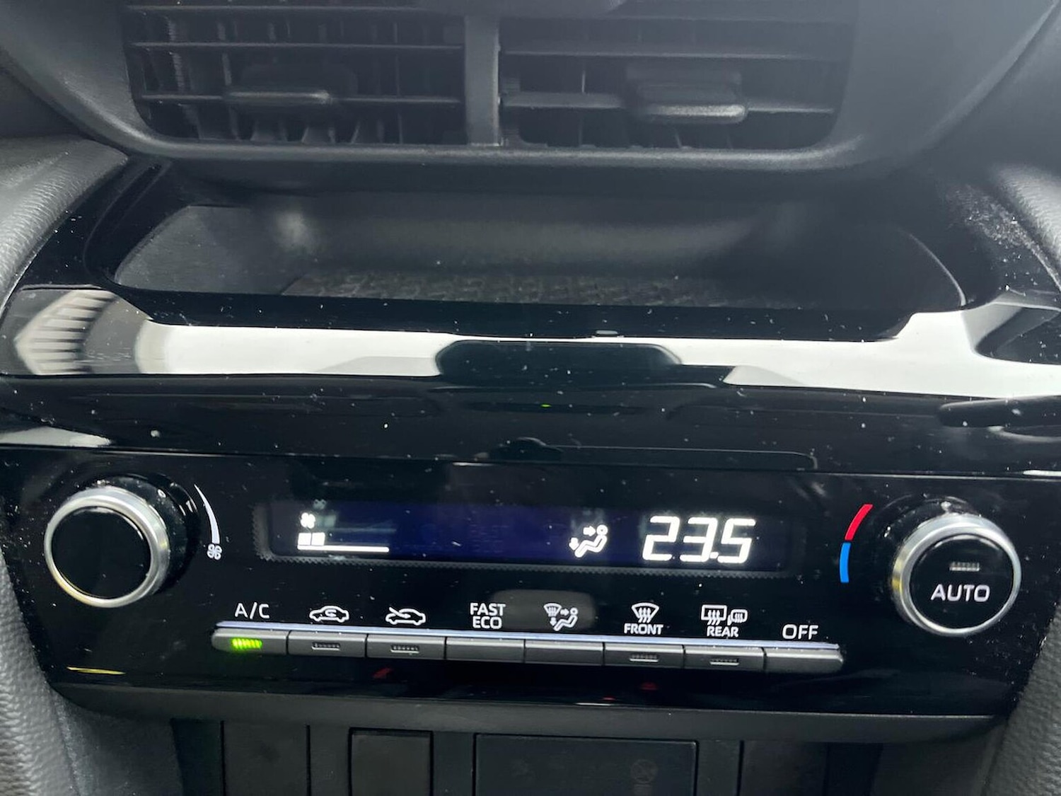 Used Toyota Yaris Cross 2024 for sale - 76963504: Photo 12