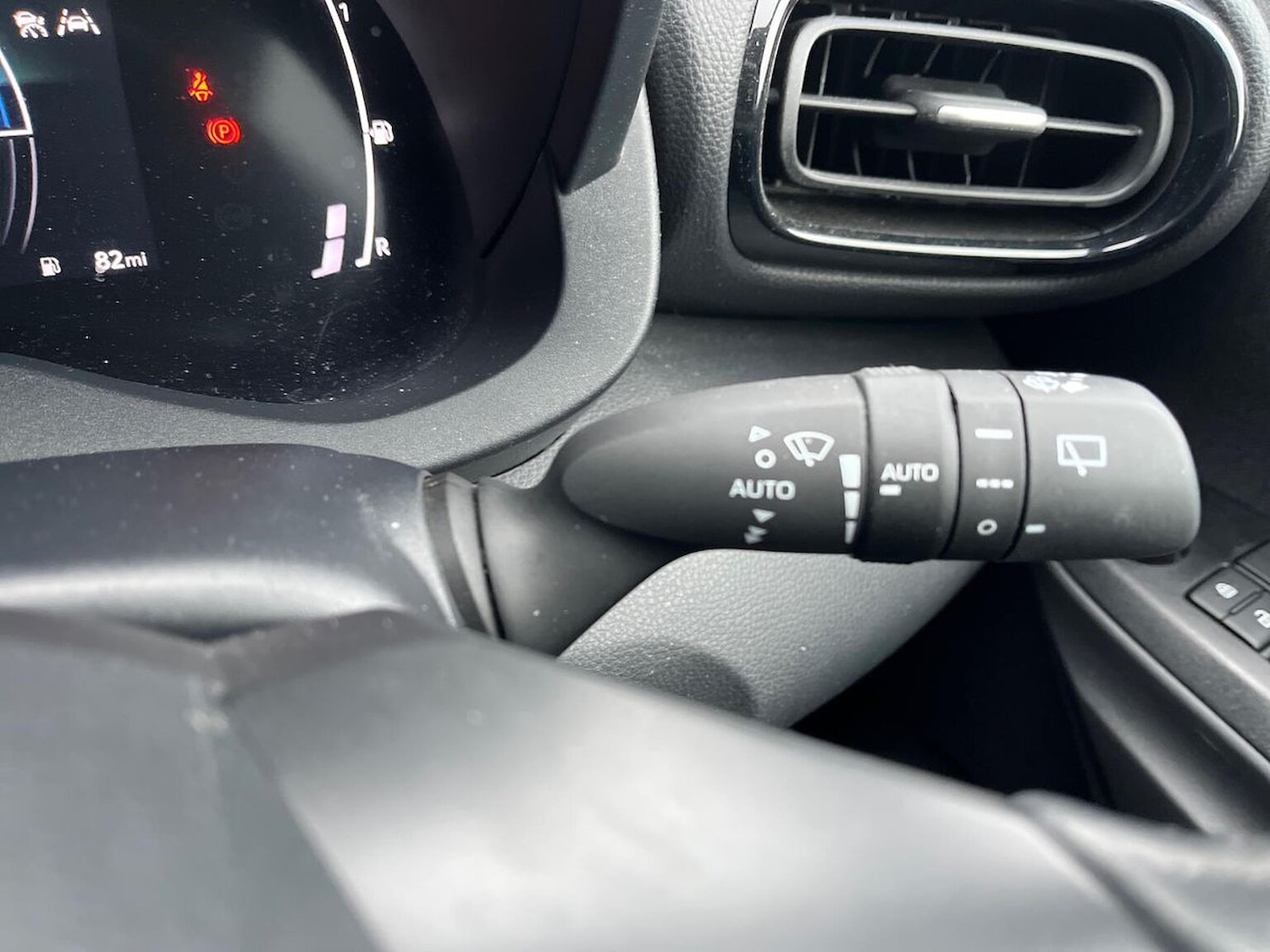 Used Toyota Yaris Cross 2024 for sale - 76963504: Photo 28