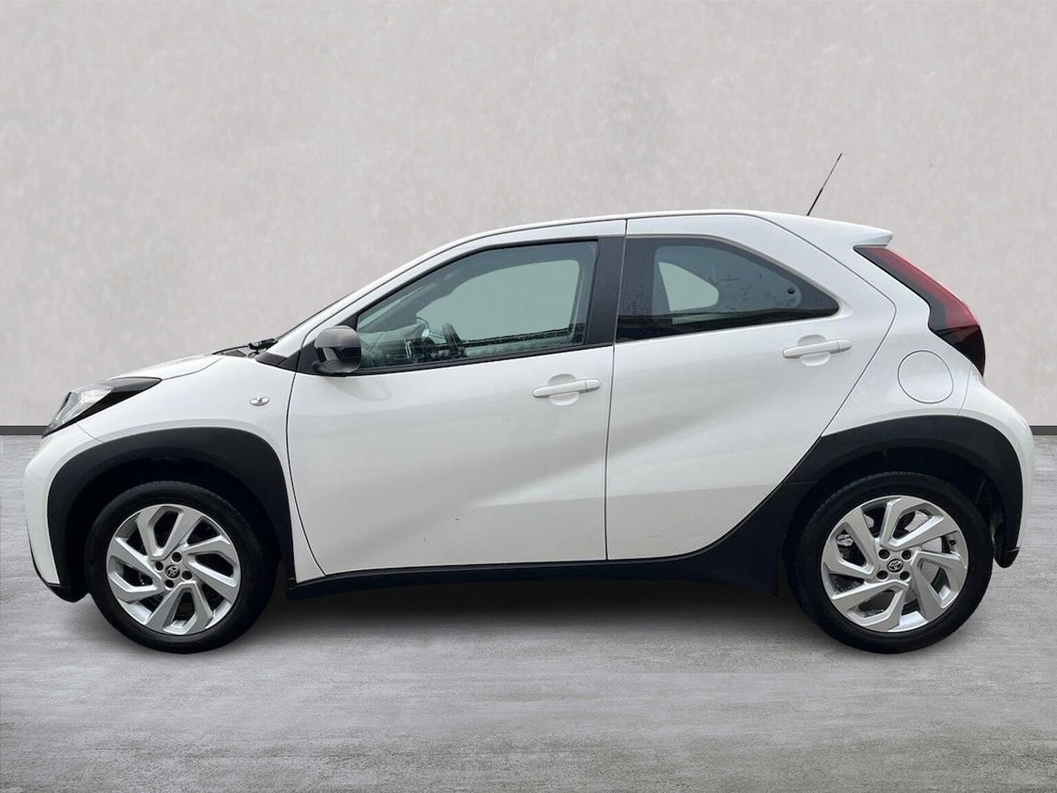 Used Toyota Aygo X 2024 for sale - 76413943: Photo 19