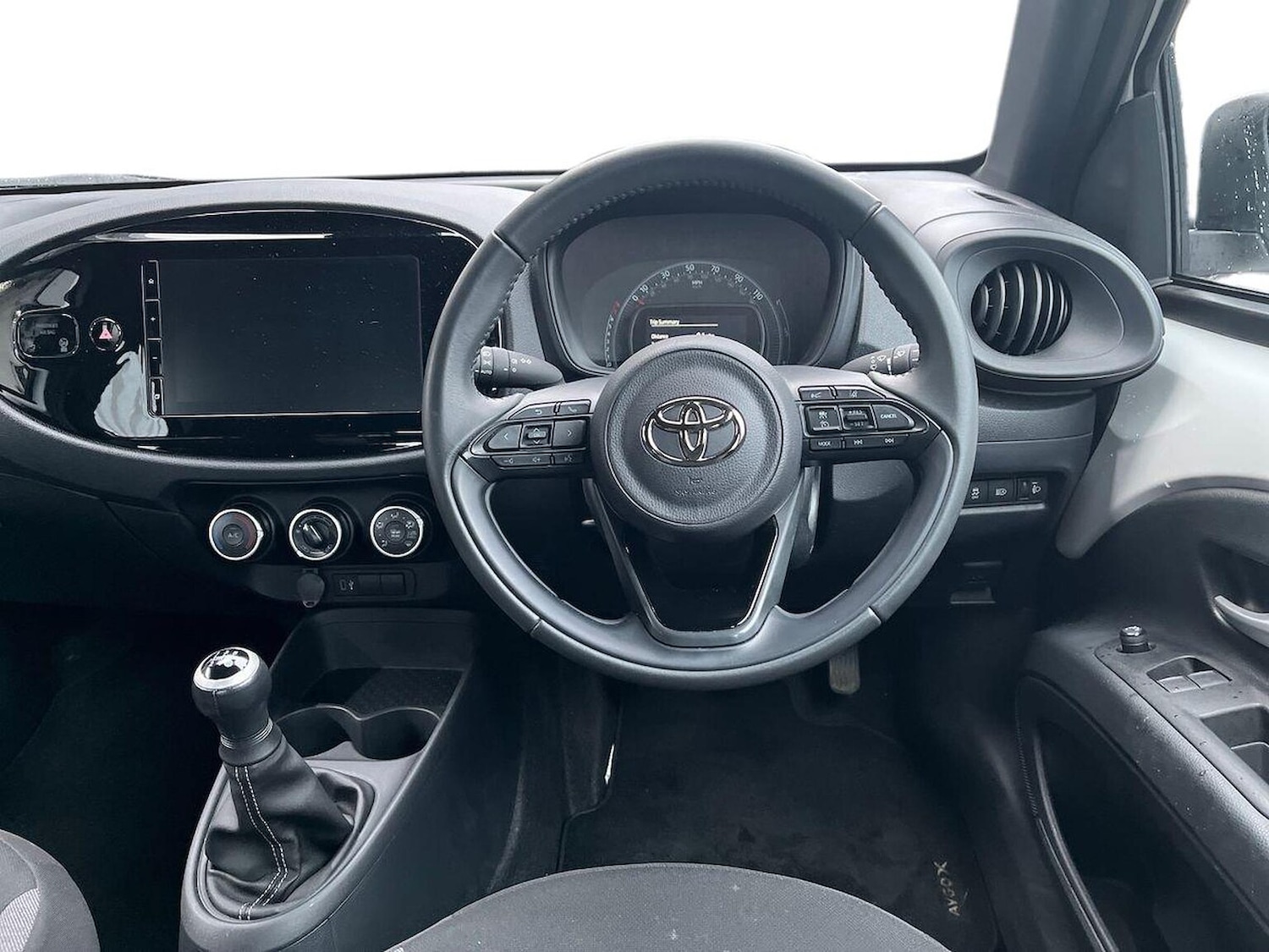 Used Toyota Aygo X 2024 for sale - 76413943: Photo 9