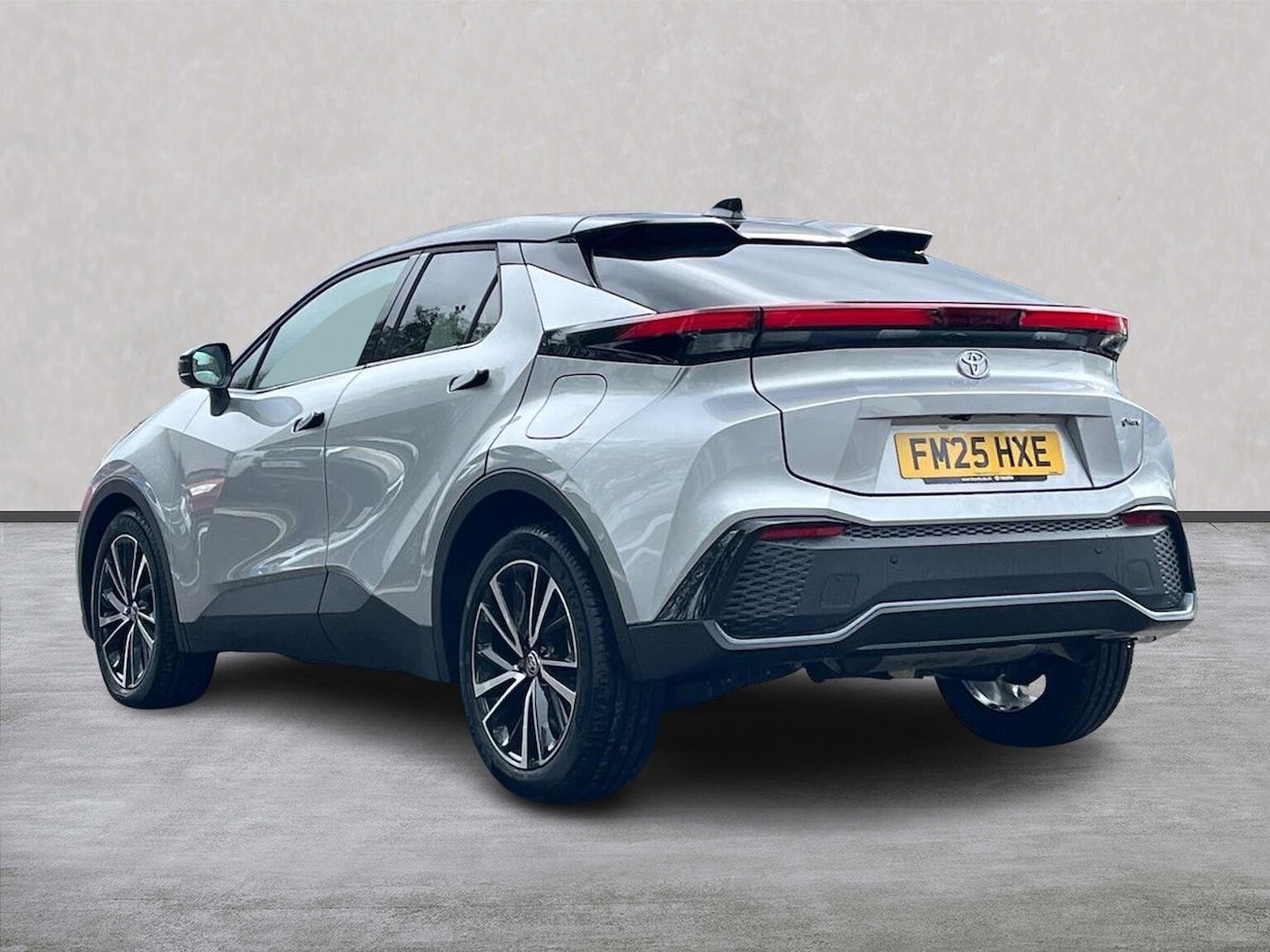 Used Toyota C-HR 2025 for sale - 78192964: Photo 2