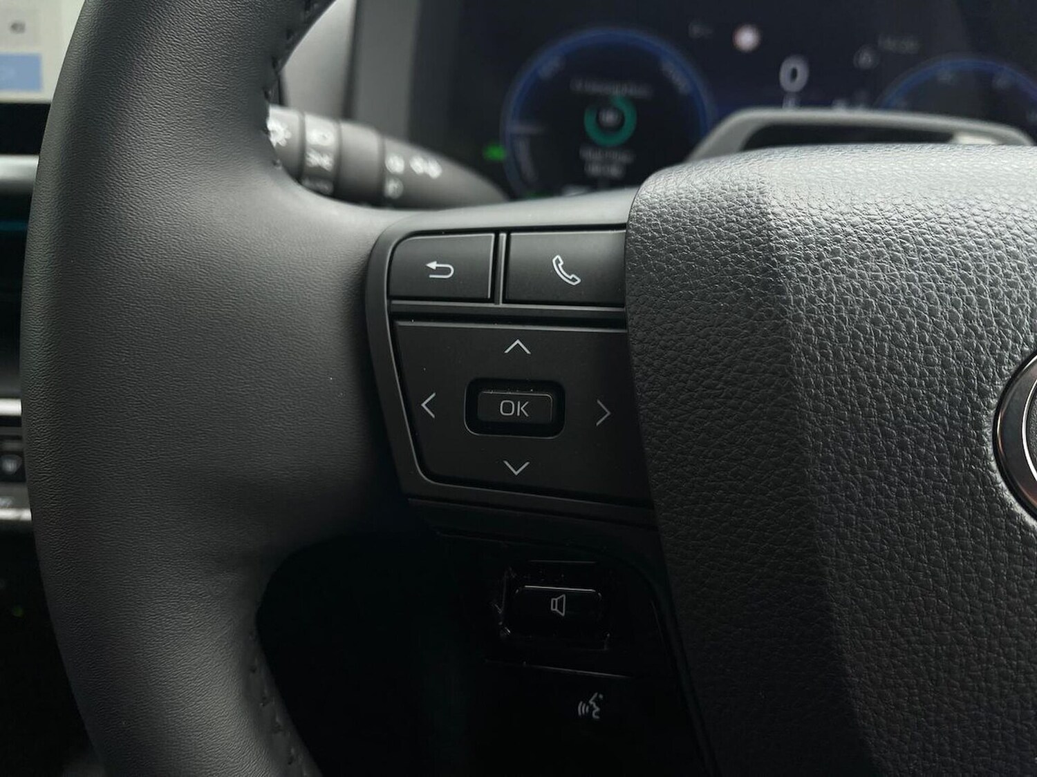 Used Toyota C-HR 2025 for sale - 78192964: Photo 25