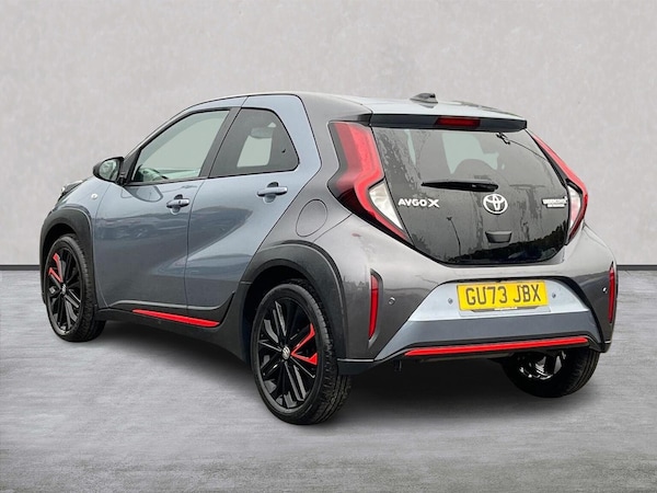 Used Toyota Aygo X 2023 for sale - 76207435: Photo 2