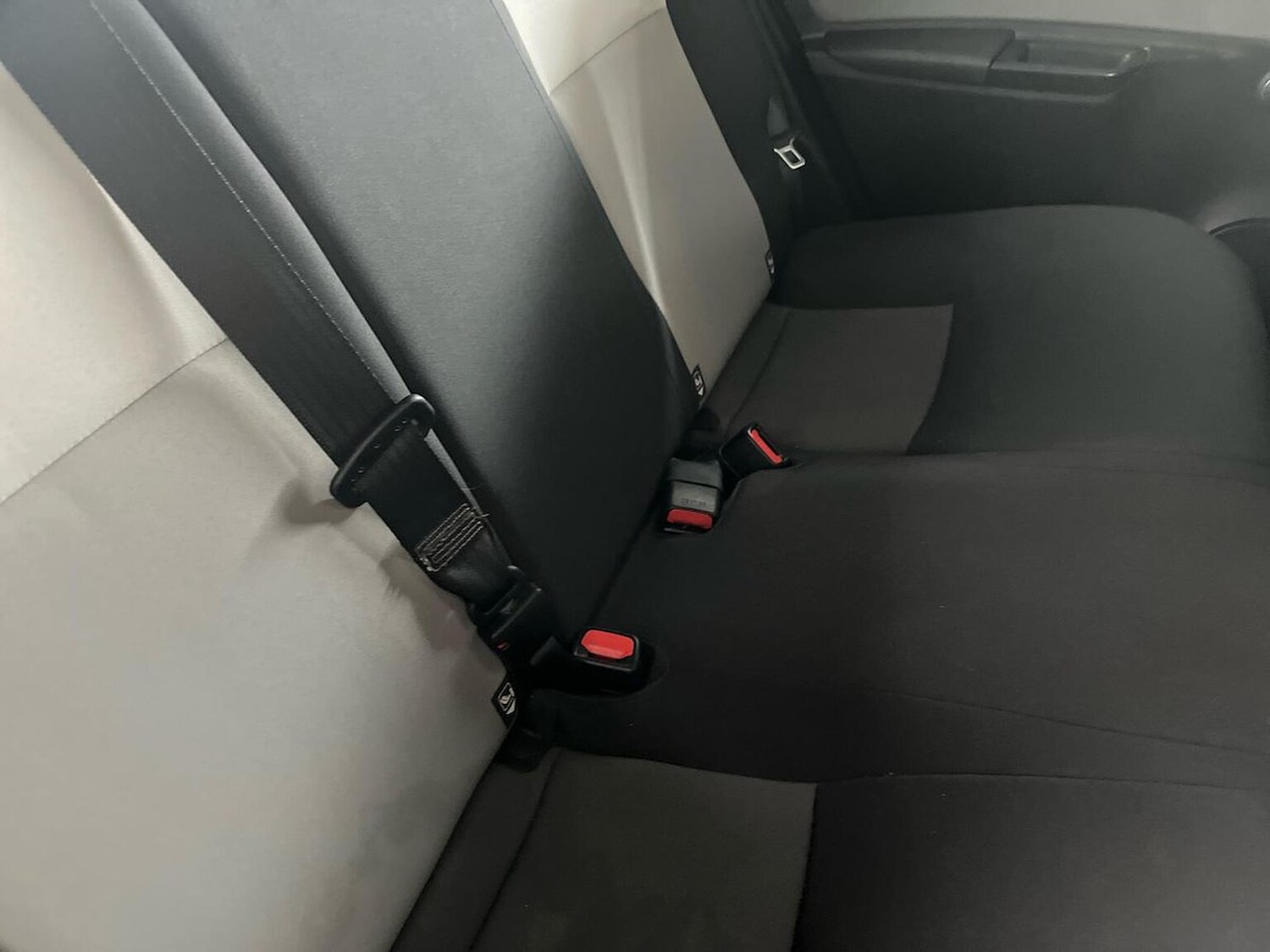 Used Toyota Yaris 2018 for sale - 76129050: Photo 16