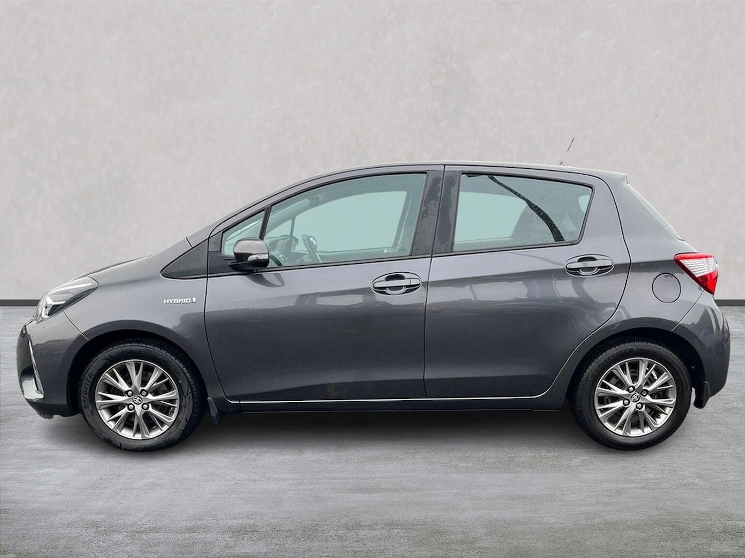 Used Toyota Yaris 2018 for sale - 76129050: Photo 19