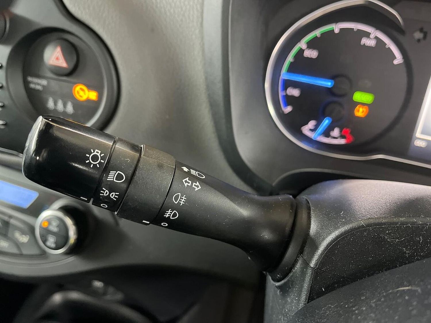 Used Toyota Yaris 2018 for sale - 76129050: Photo 28