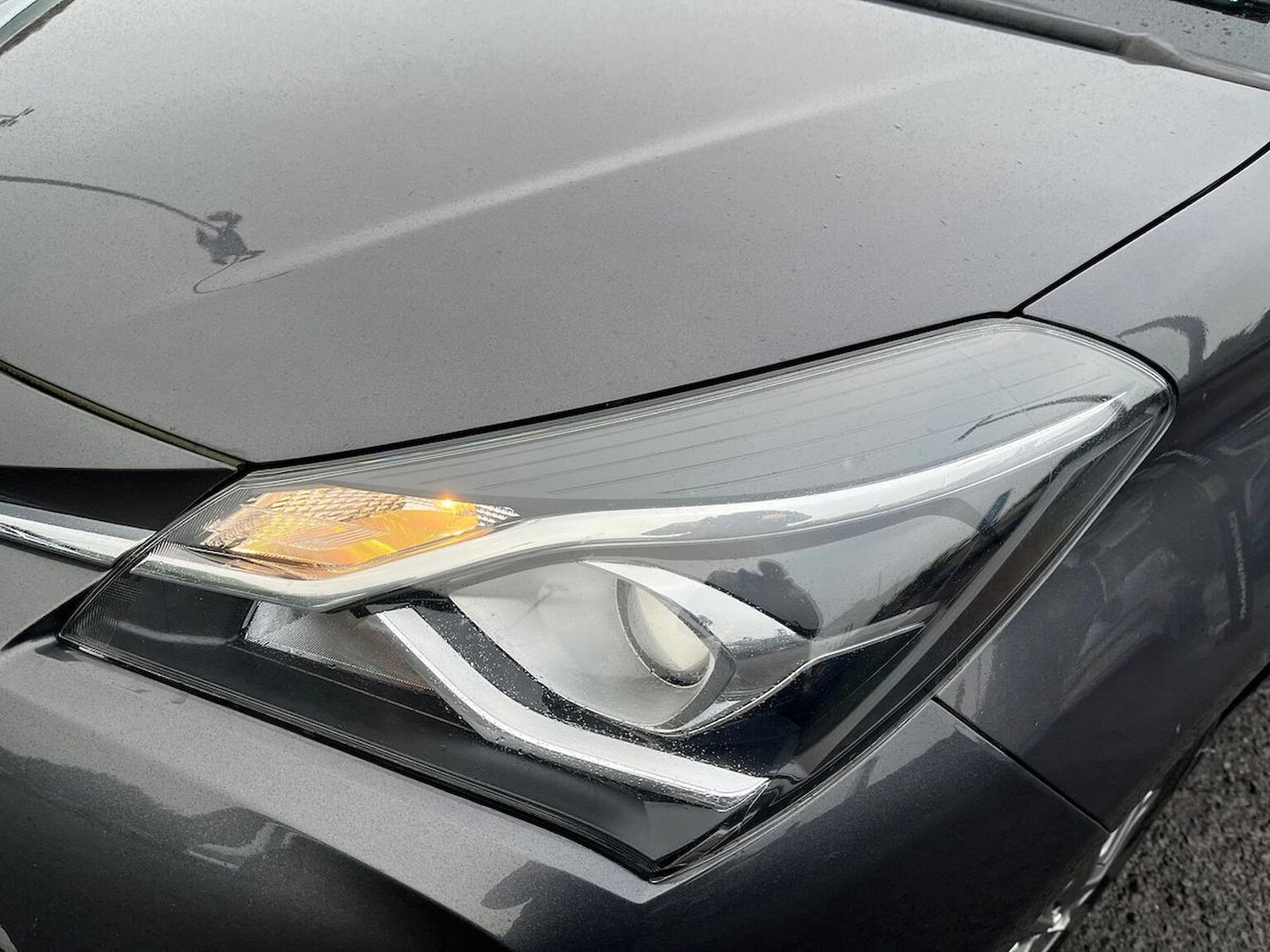 Used Toyota Yaris 2018 for sale - 76129050: Photo 32