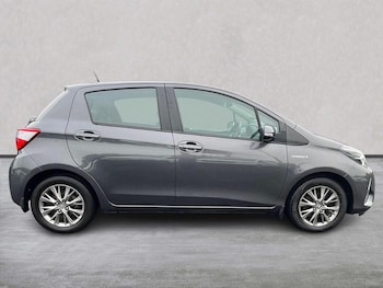 Used Toyota Yaris 2018 for sale - 76129050: Photo 3
