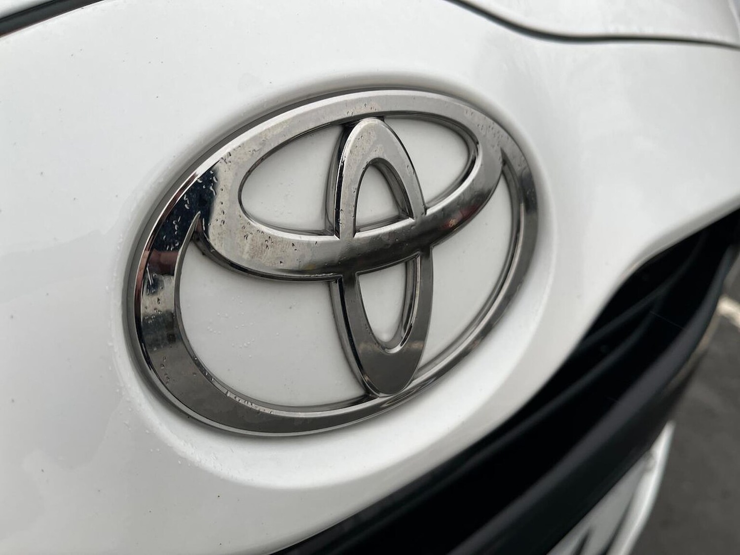 Used Toyota Yaris 2024 for sale - 77984041: Photo 31