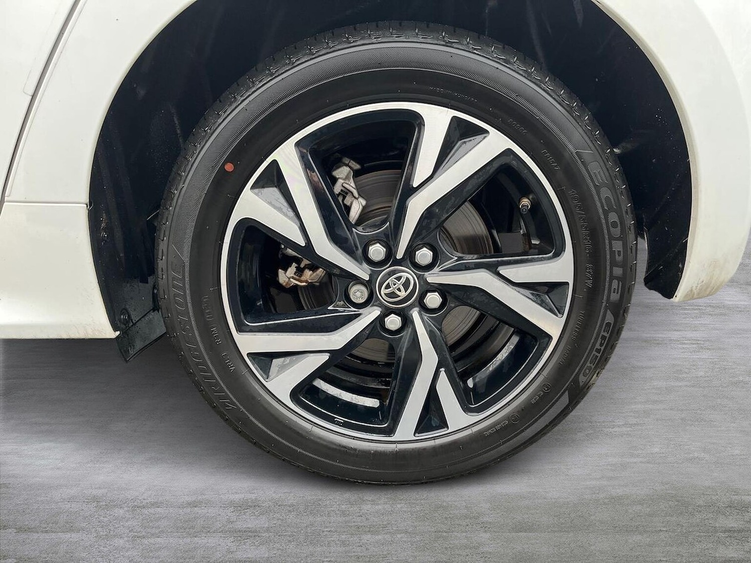 Used Toyota Yaris 2024 for sale - 77984041: Photo 6