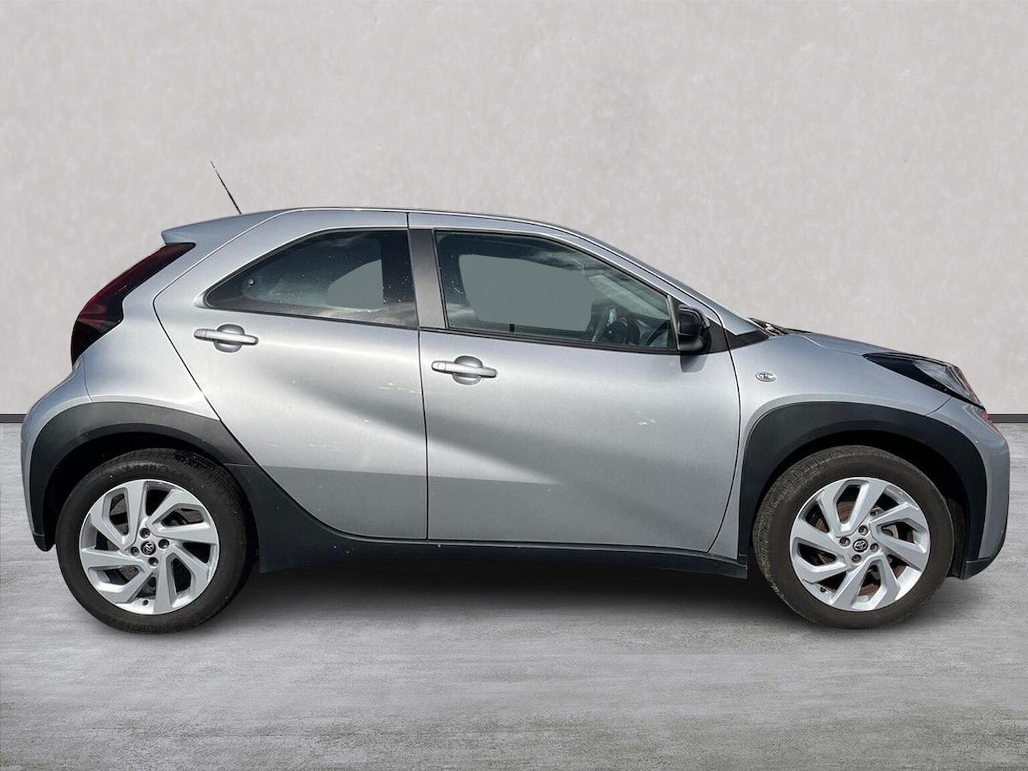 Used Toyota Aygo X 2023 for sale - 78192998: Photo 5