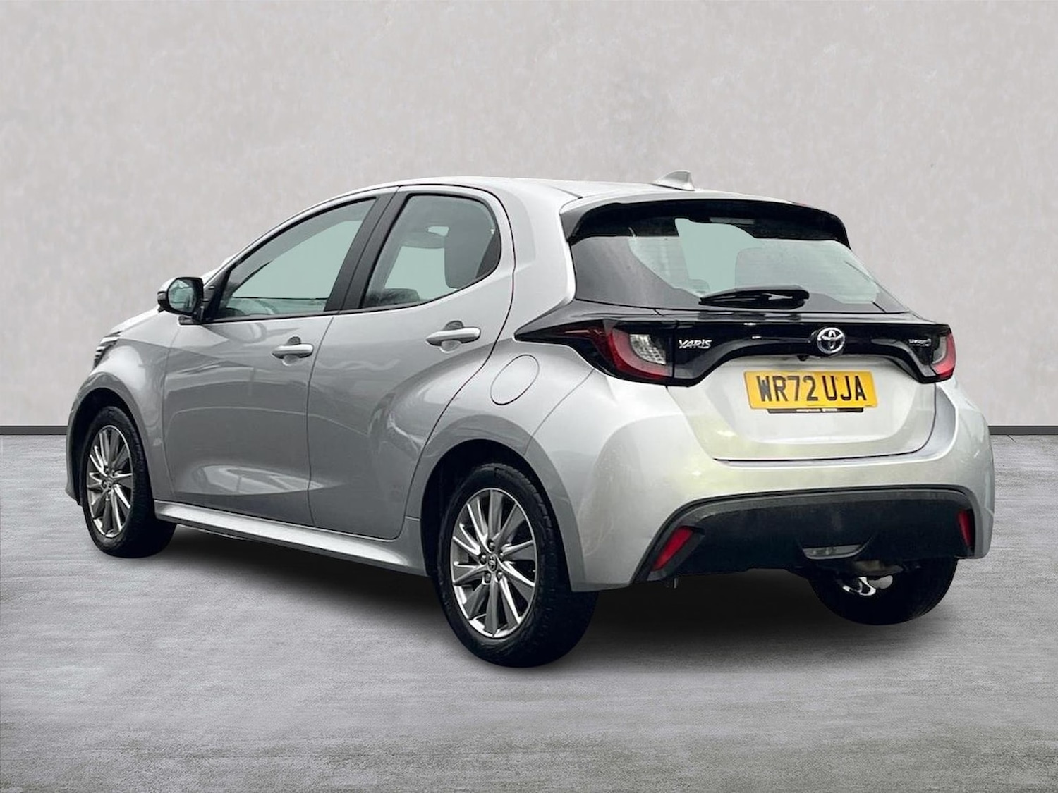 Used Toyota Yaris 2022 for sale - 78078176: Photo 2