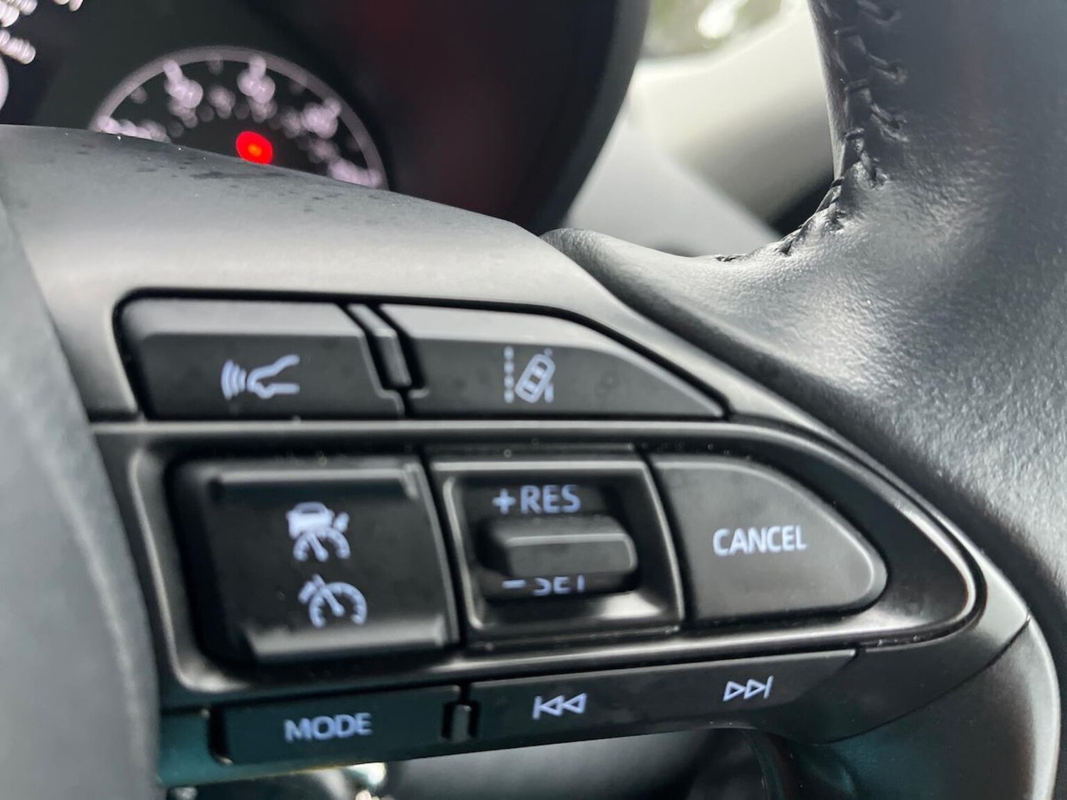 Used Toyota Yaris 2022 for sale - 78078176: Photo 25