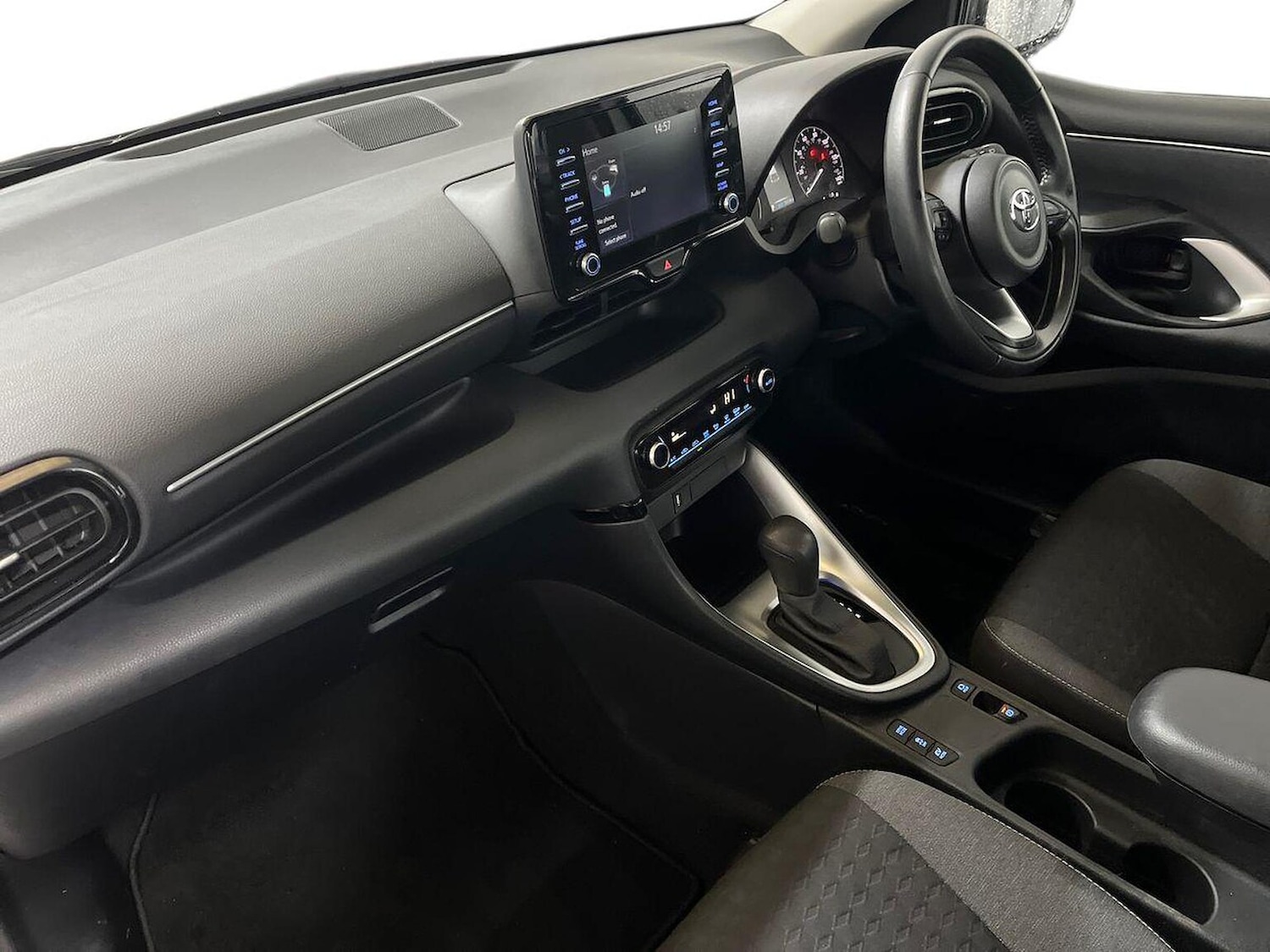 Used Toyota Yaris 2022 for sale - 78078176: Photo 7