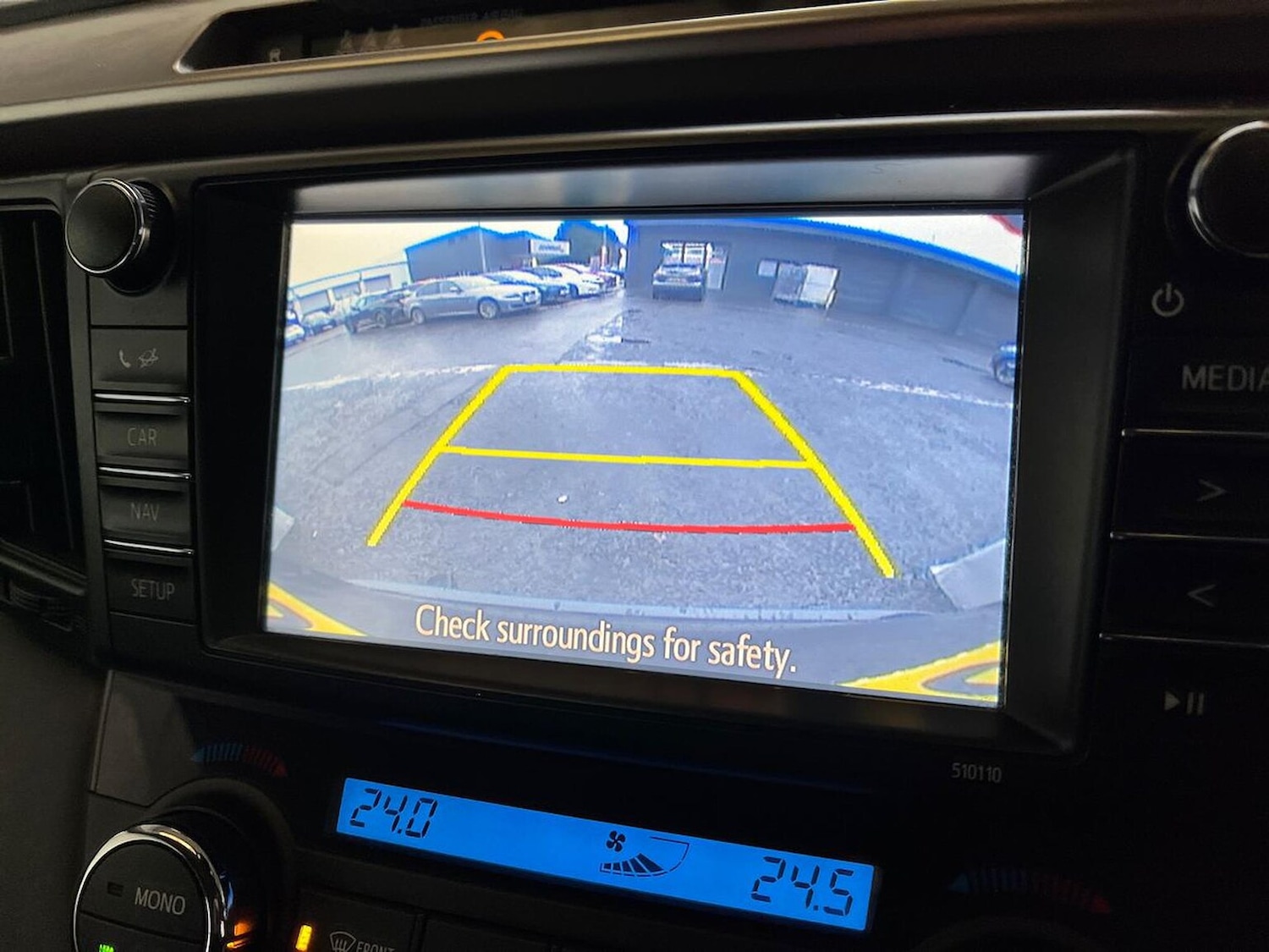 Used Toyota RAV4 2018 for sale - 76478153: Photo 23