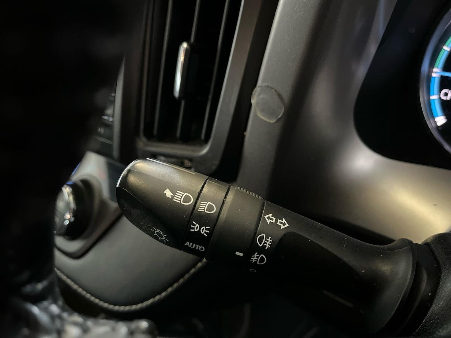 Used Toyota RAV4 2018 for sale - 76478153: Photo 29