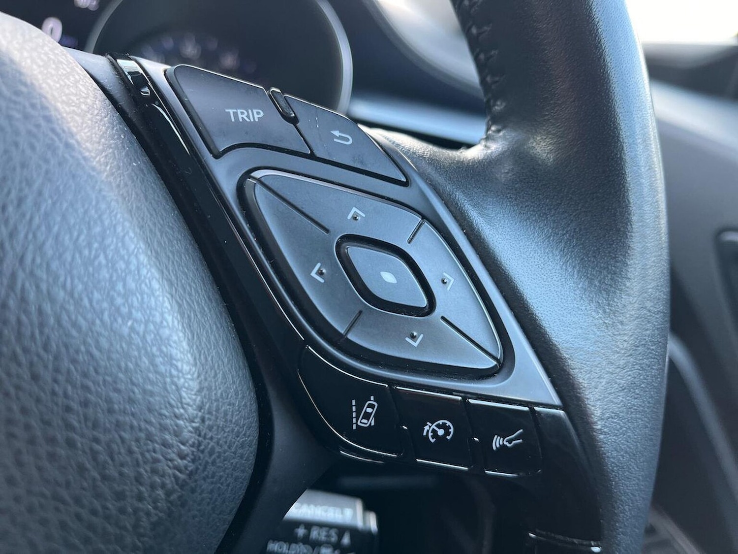 Used Toyota C-HR 2021 for sale - 78193004: Photo 28