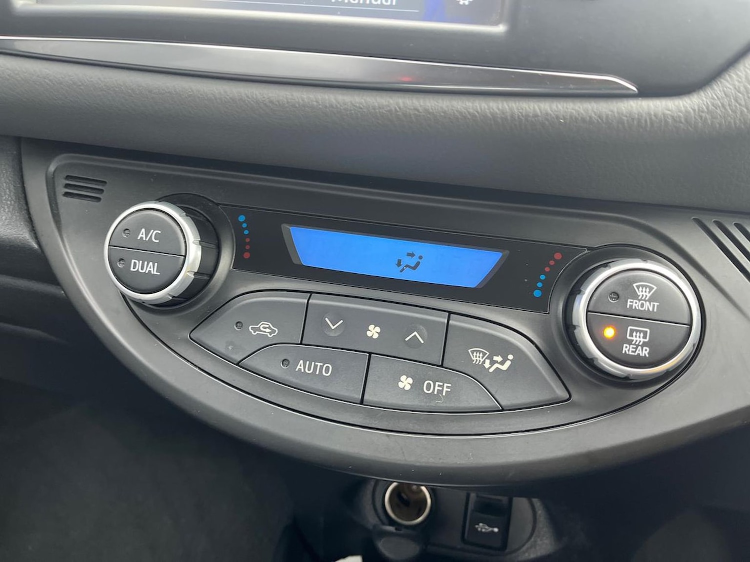 Used Toyota Yaris 2018 for sale - 76490706: Photo 12